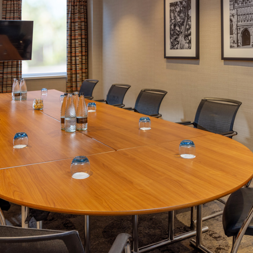 <p>JAVELIN SUITE</p>
<p>BOARDROOM STYLE</p>